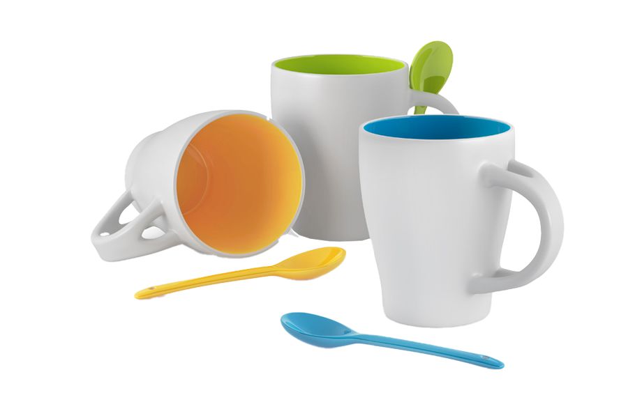 Campione di tazze con cucchiaio