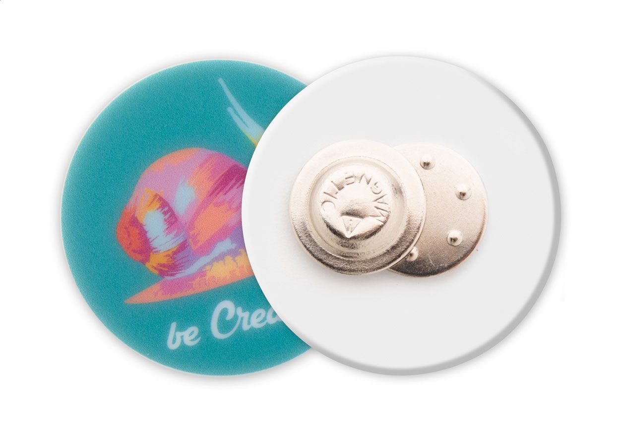 ColoBadge. insignă cu magnet