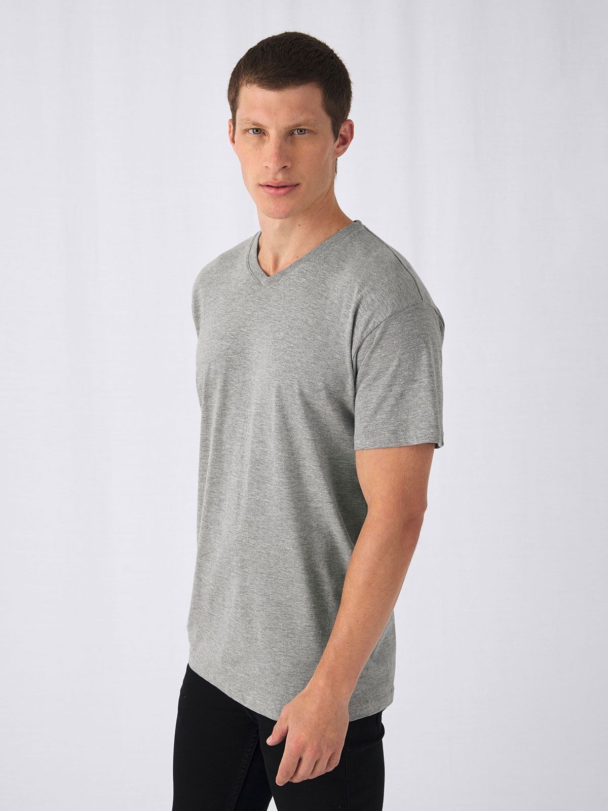 Exact V-Neck - B&C Collection