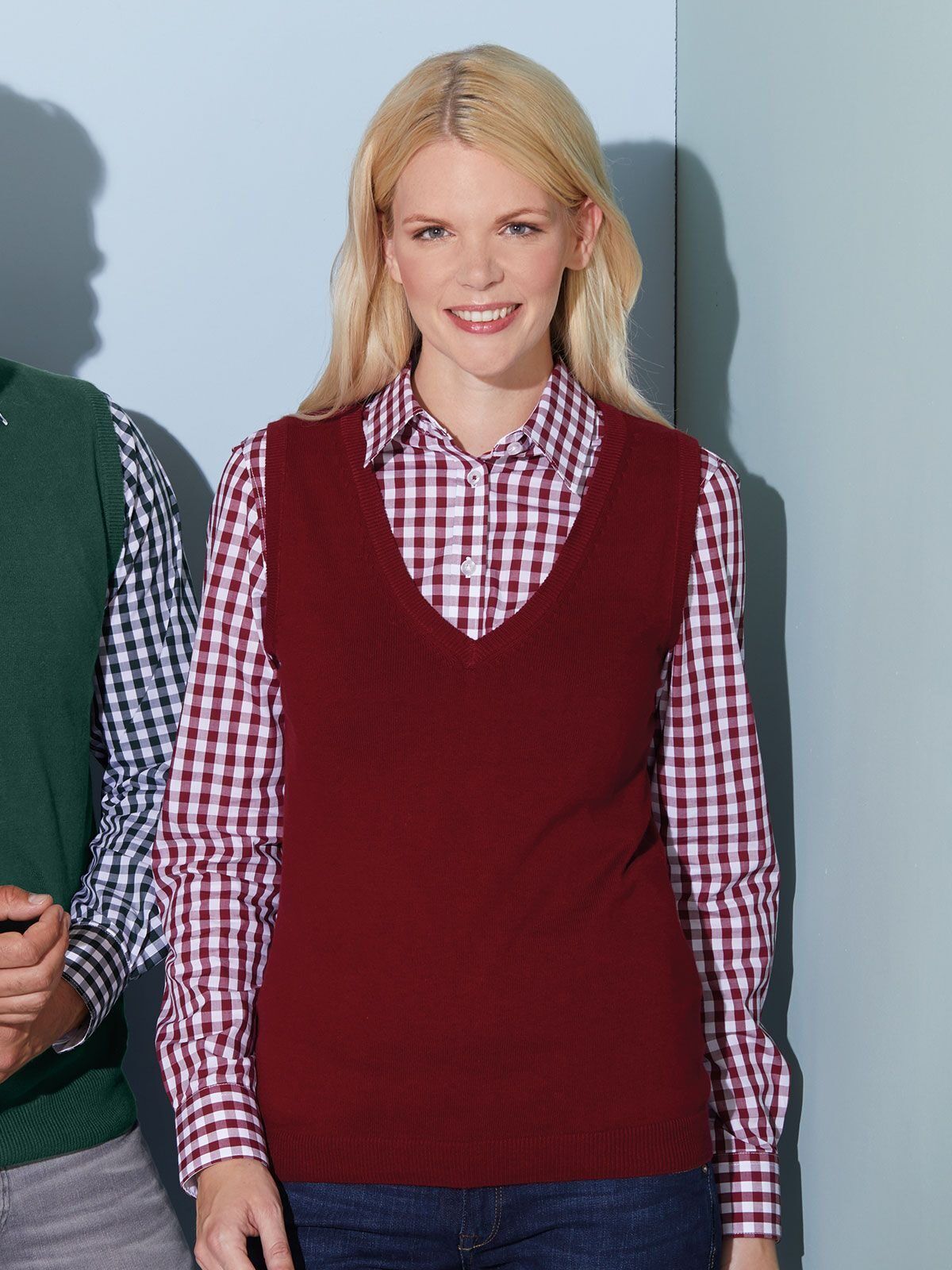 Ladies' V-Neck Pullover - daiber