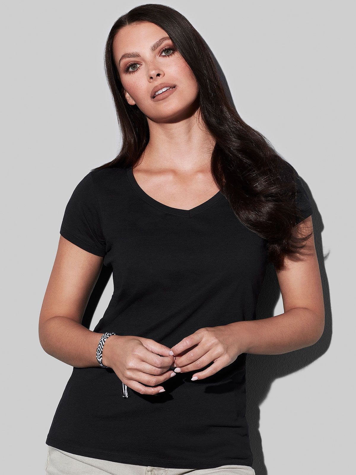 Megan V-Neck - Stedman