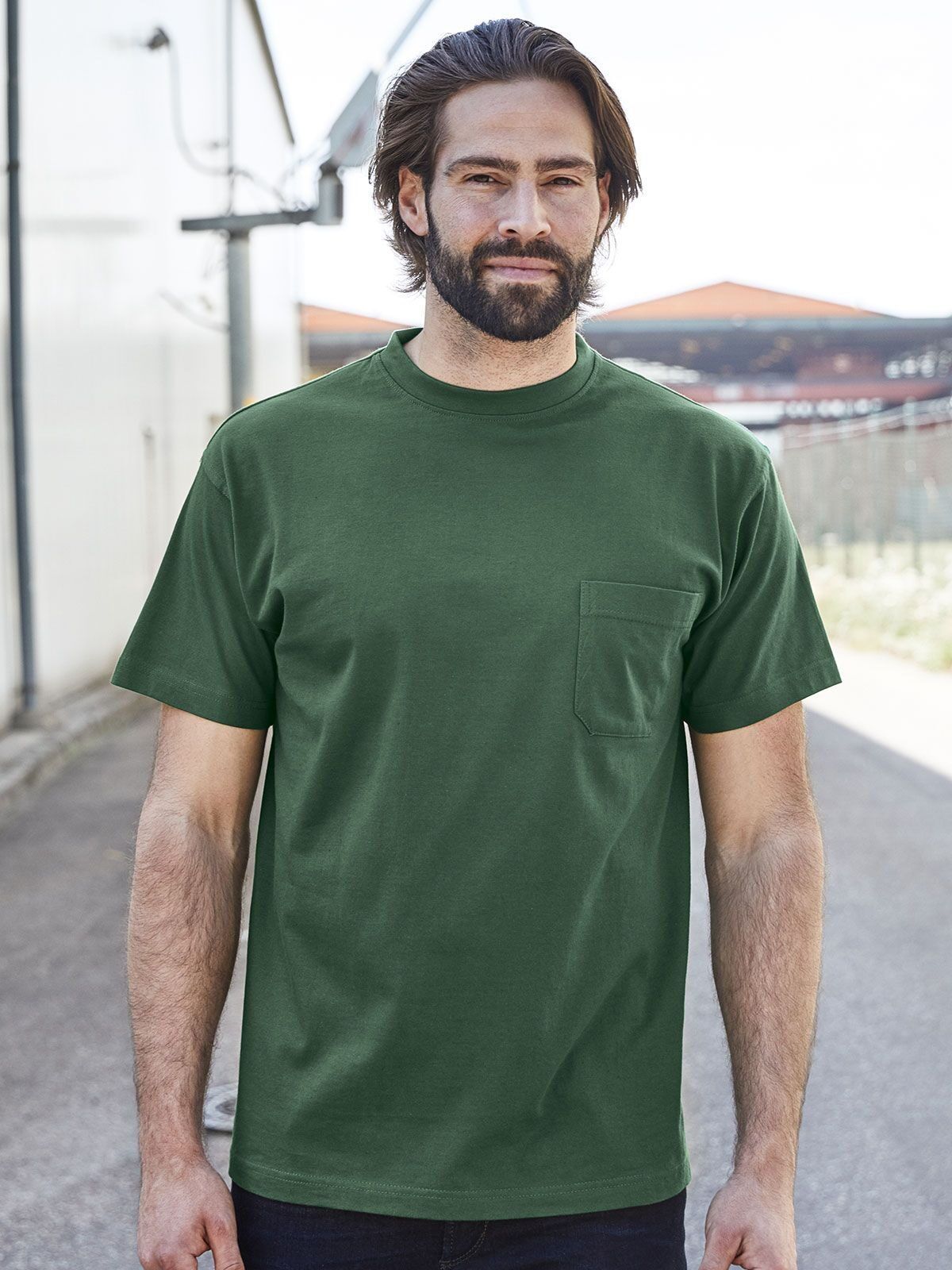 Men's Round-T Pocket - James & Nicholson