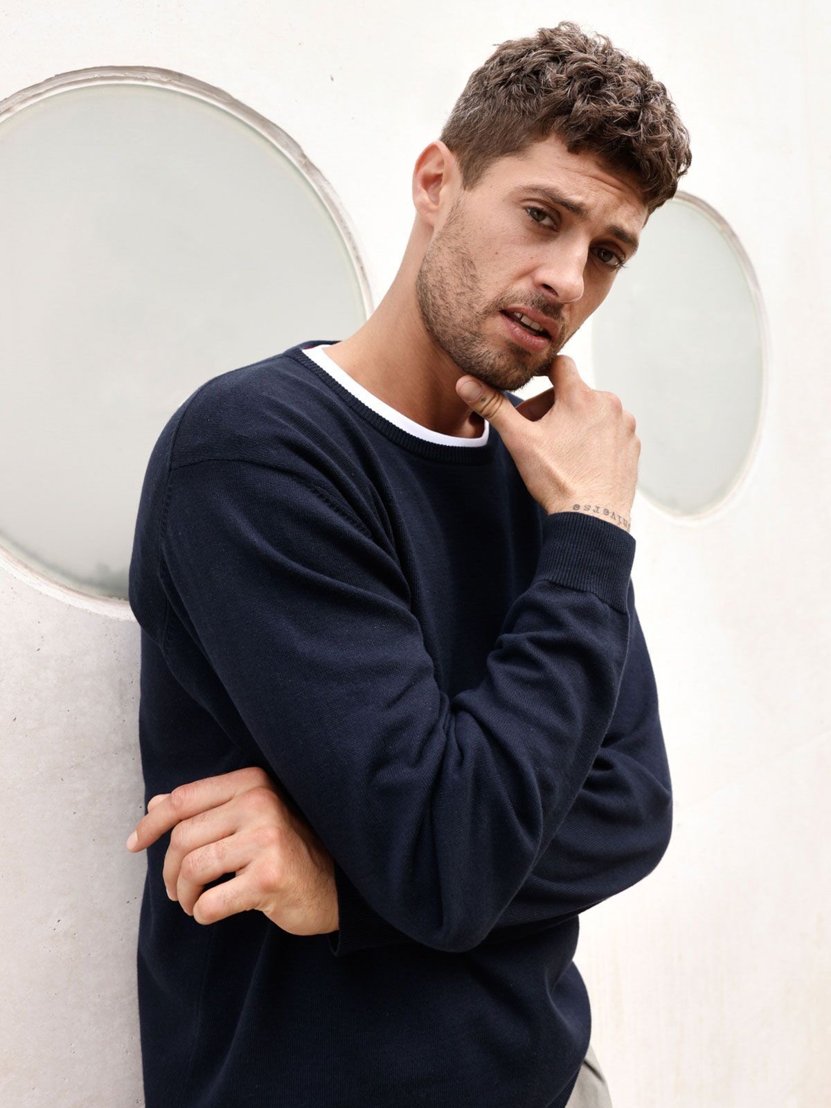 Mens' Round-Neck Pullover - daiber