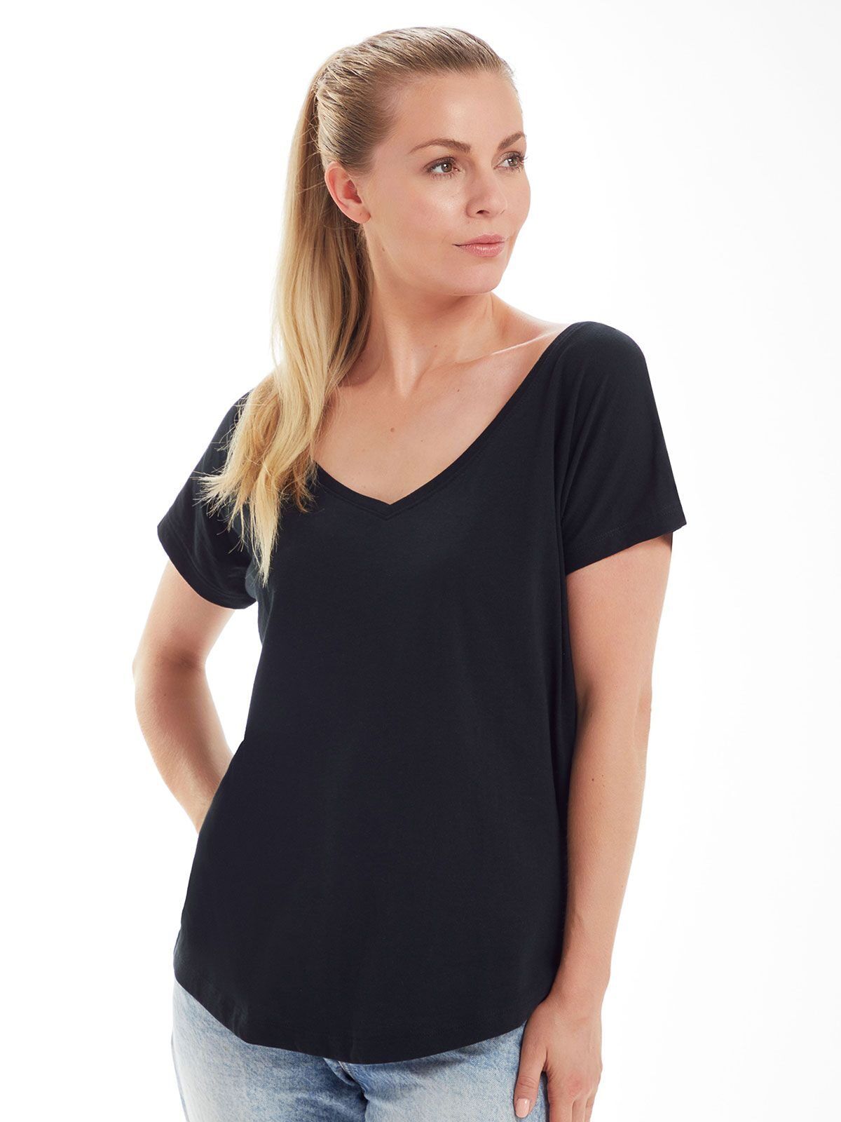 Women's Loose Fit V Neck T - Mantis