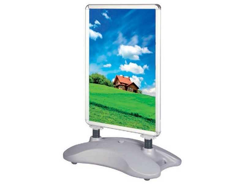 Espositore antivento bifacciale